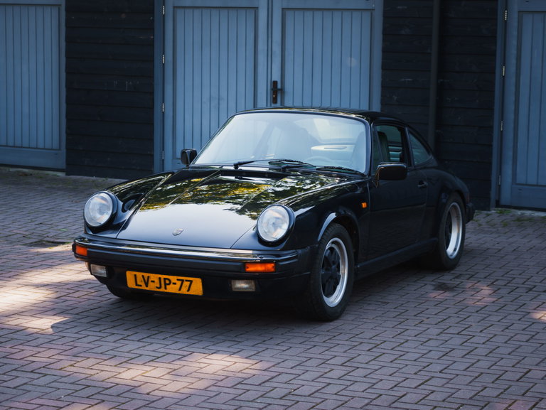 Porsche 911 Carrera 3.2