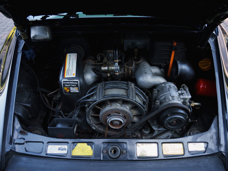 Porsche 911 Carrera 3.2