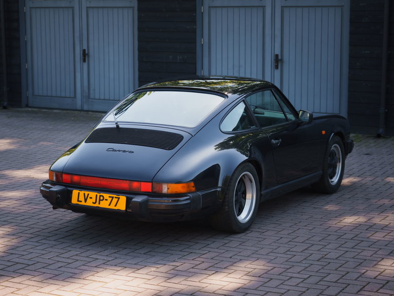 Porsche 911 Carrera 3.2