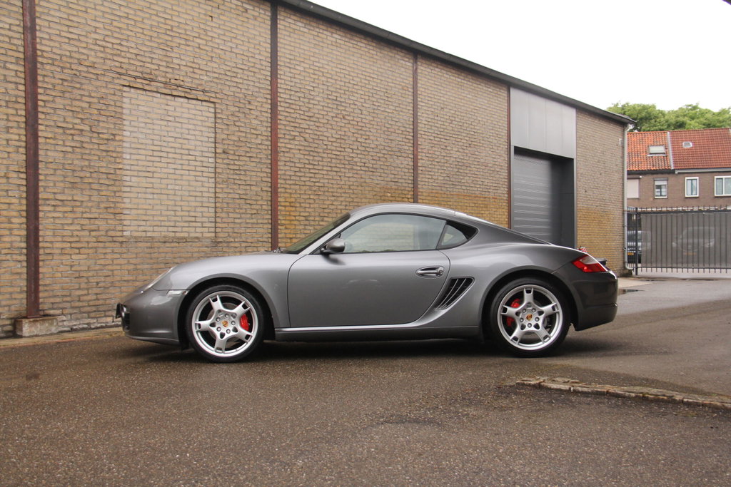 Porsche 987 Cayman S
