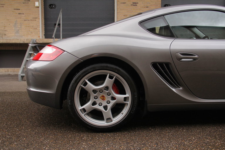 Porsche 987 Cayman S