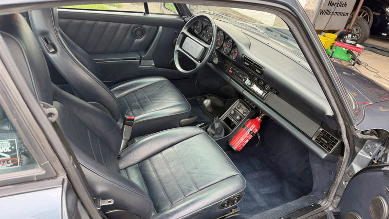 Porsche 911 Carrera 3.2