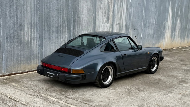 Porsche 911 Carrera 3.2