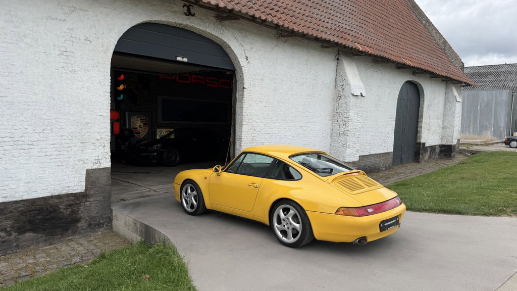 Porsche 993 Carrera 4