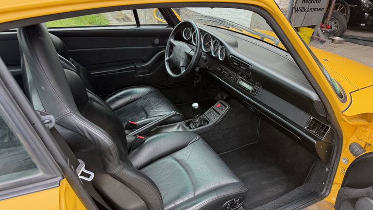 Porsche 993 Carrera 4