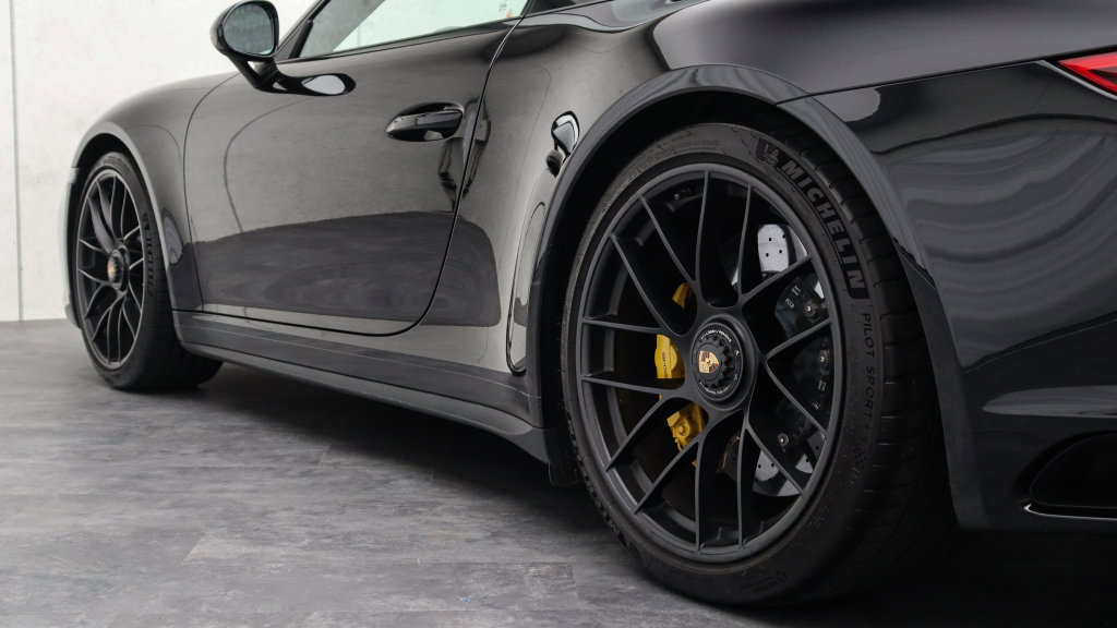 Porsche 991.2 Carrera GTS