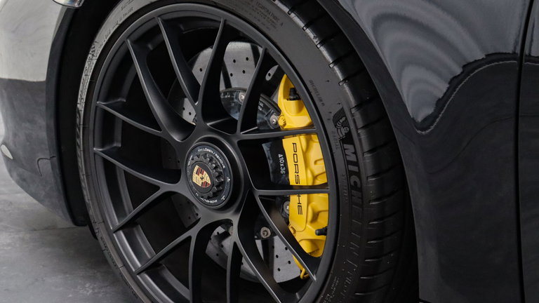Porsche 991.2 Carrera GTS