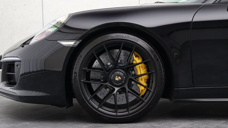 Porsche 991.2 Carrera GTS