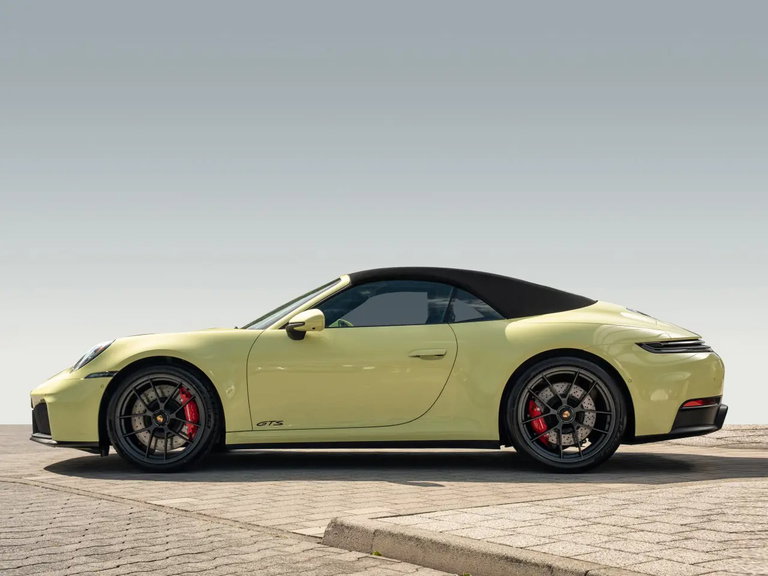 Porsche 992.2 Carrera GTS