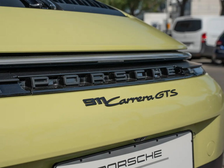 Porsche 992.2 Carrera GTS