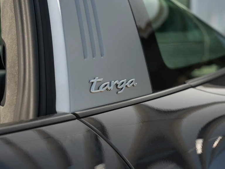 Porsche 992 Targa 4