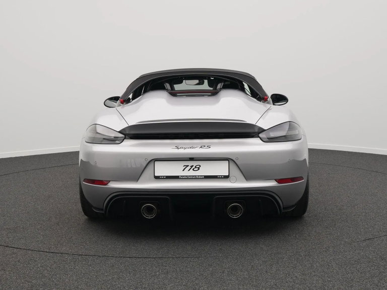 Porsche 718 Spyder RS