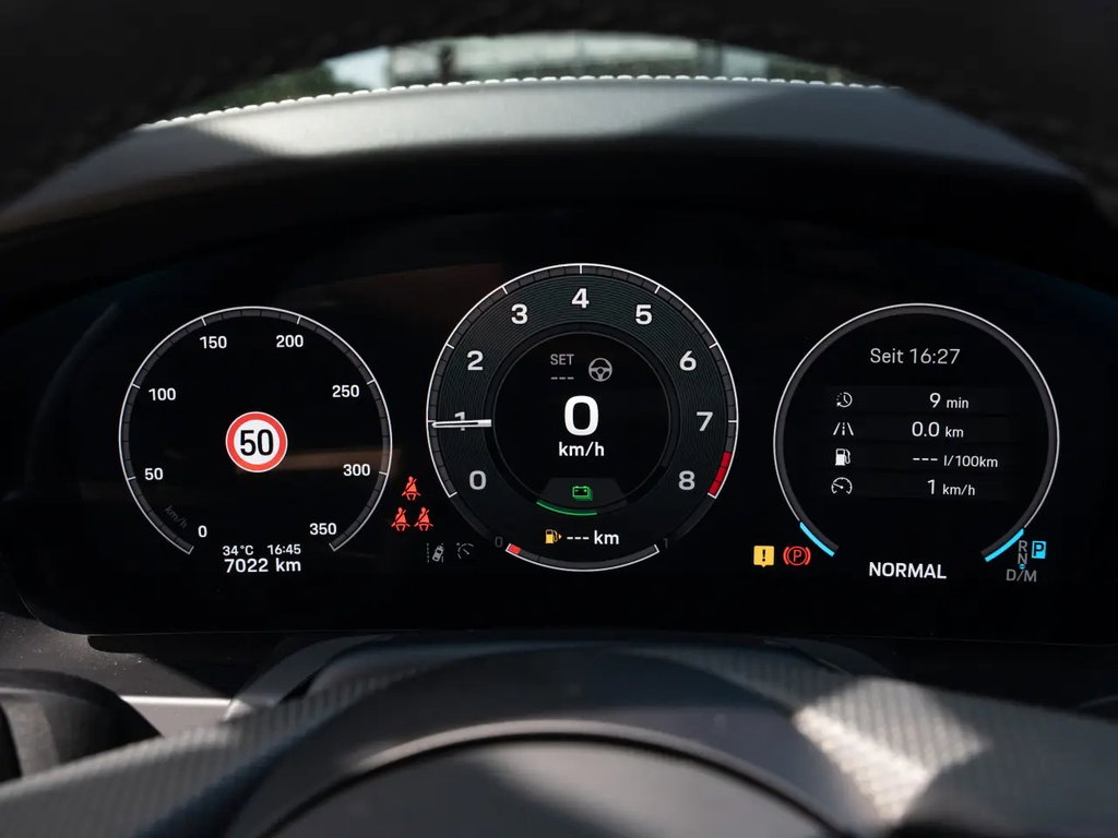 Porsche 992.2 Carrera GTS