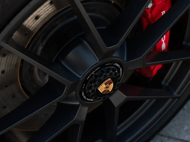 Porsche 992.2 Carrera GTS