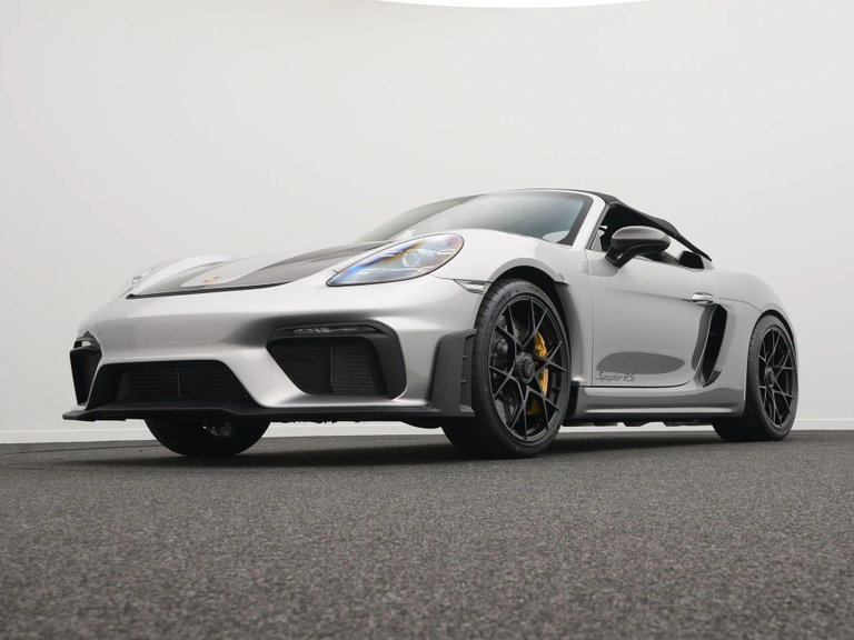 Porsche 718 Spyder RS