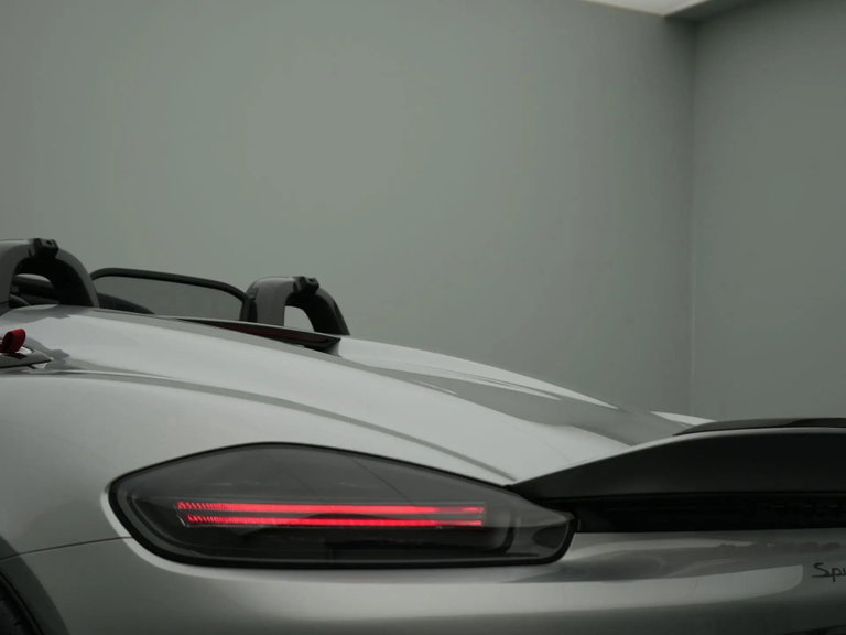 Porsche 718 Spyder RS
