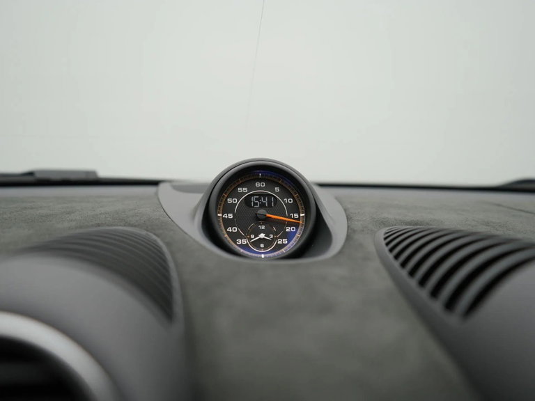 Porsche 718 Spyder RS