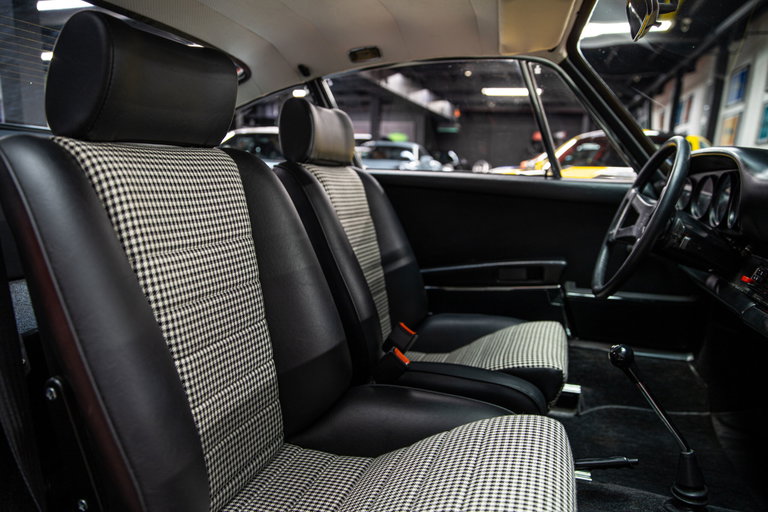 Porsche 911 E