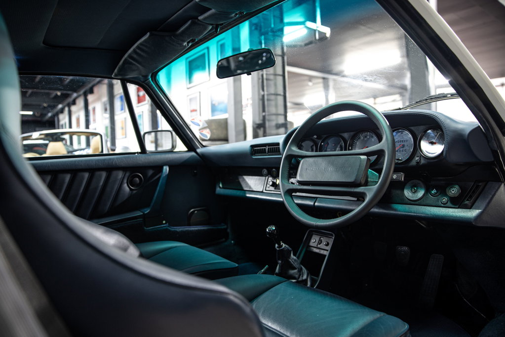 Porsche 911 Carrera 3.2