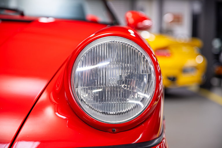 Porsche 964 Carrera 2 Speedster