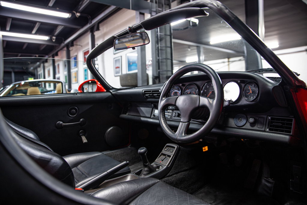 Porsche 964 Carrera 2 Speedster
