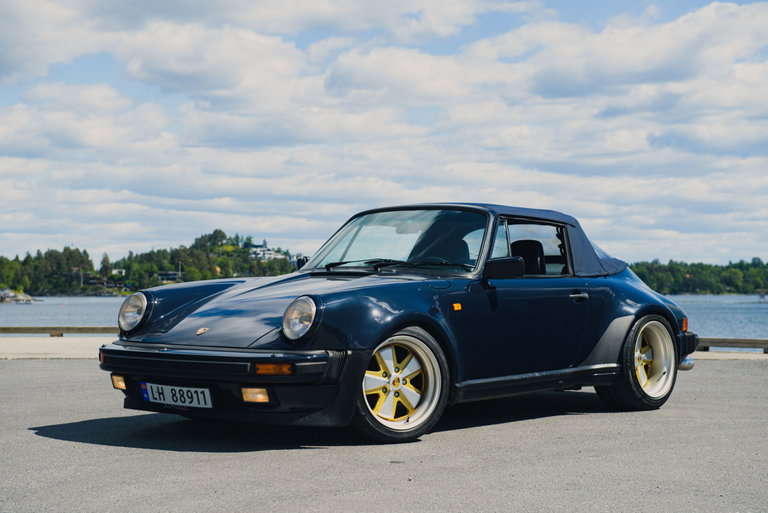 Porsche 911 Carrera 3.2