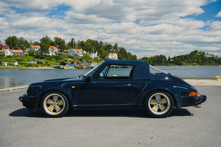 Porsche 911 Carrera 3.2