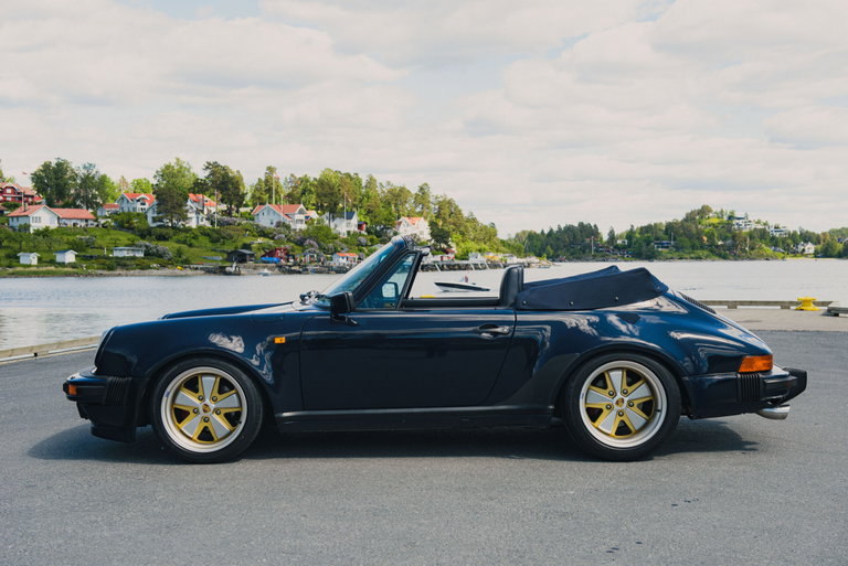 Porsche 911 Carrera 3.2