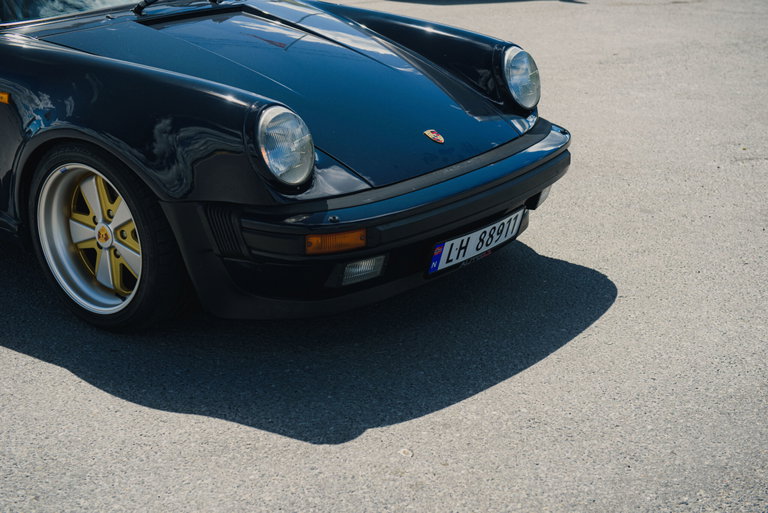 Porsche 911 Carrera 3.2