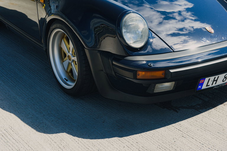 Porsche 911 Carrera 3.2