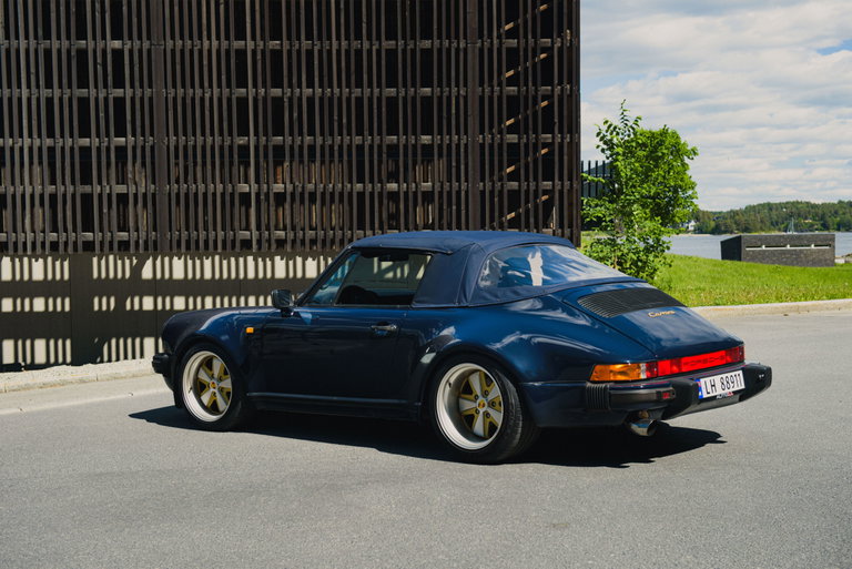 Porsche 911 Carrera 3.2