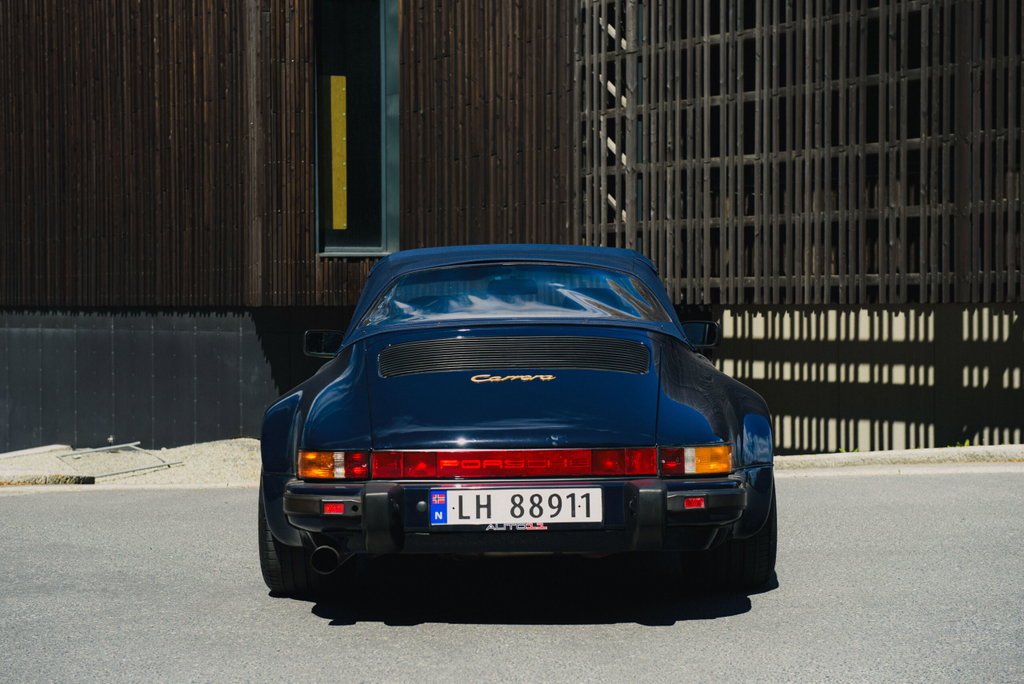 Porsche 911 Carrera 3.2