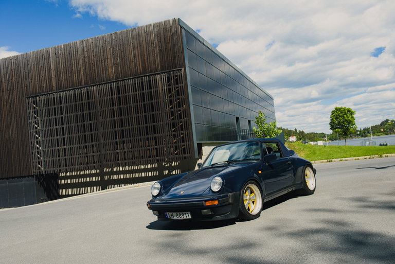 Porsche 911 Carrera 3.2