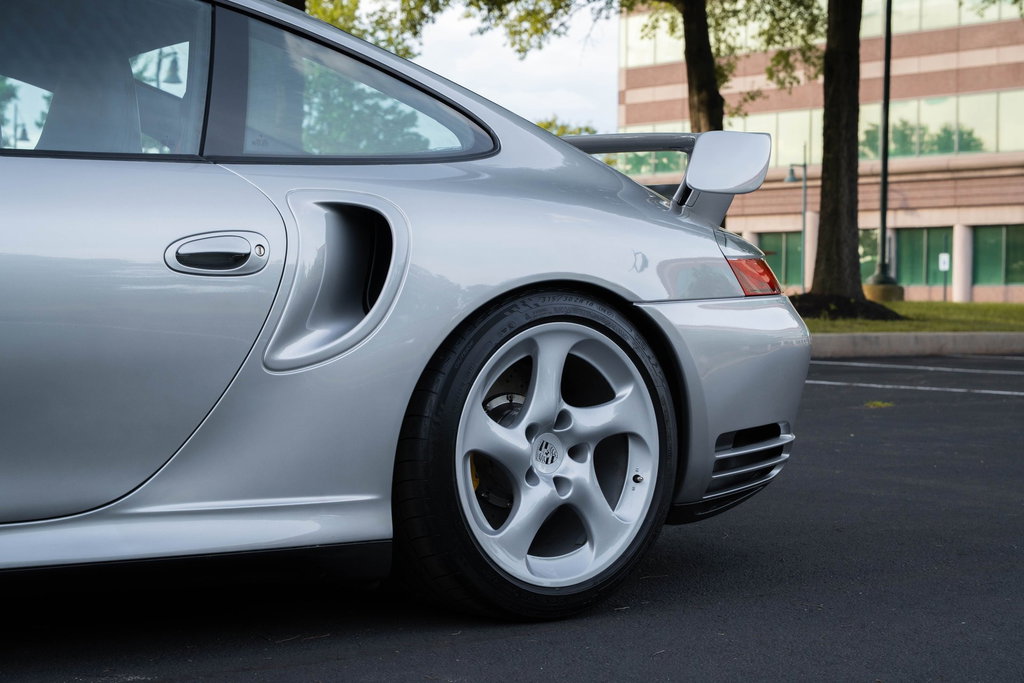 Porsche 996 GT2