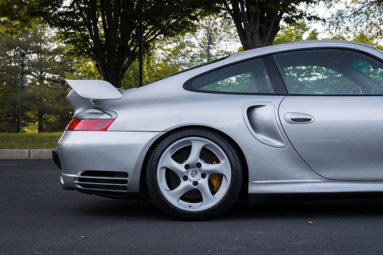Porsche 996 GT2