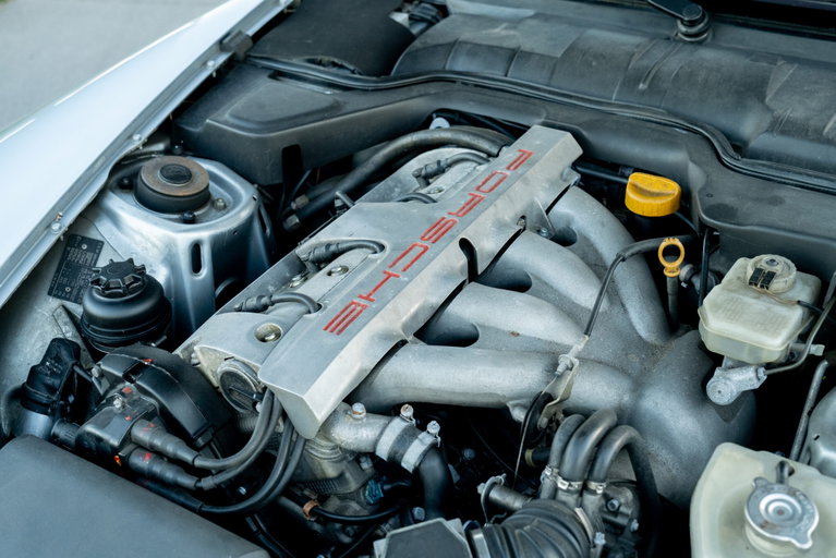 Porsche 968