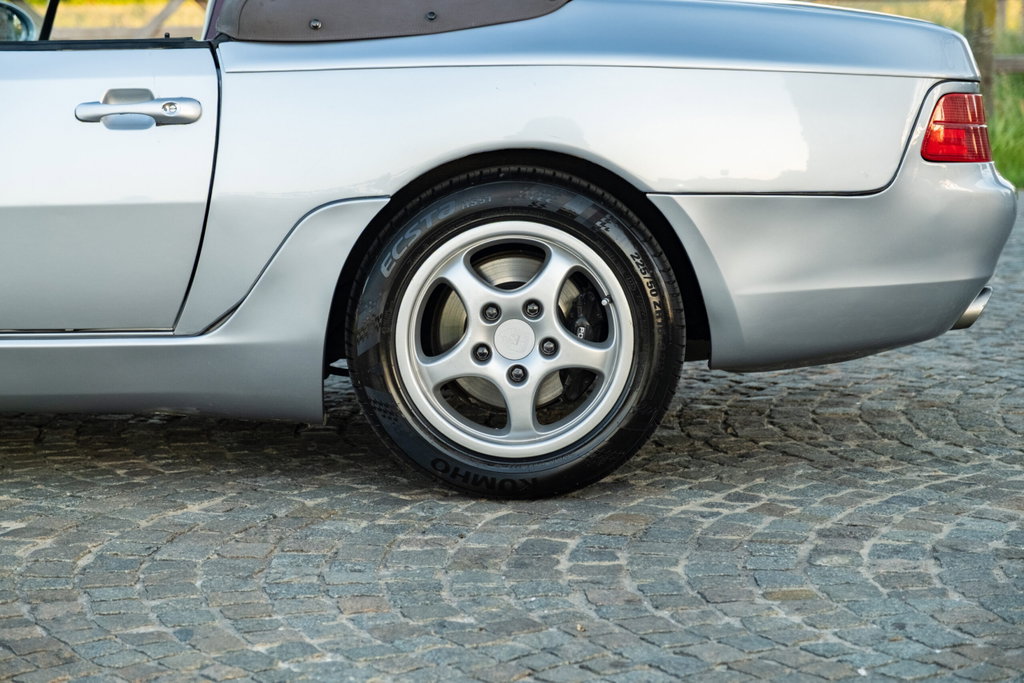 Porsche 968