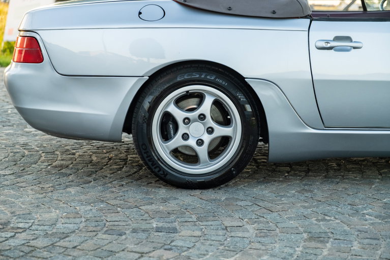 Porsche 968