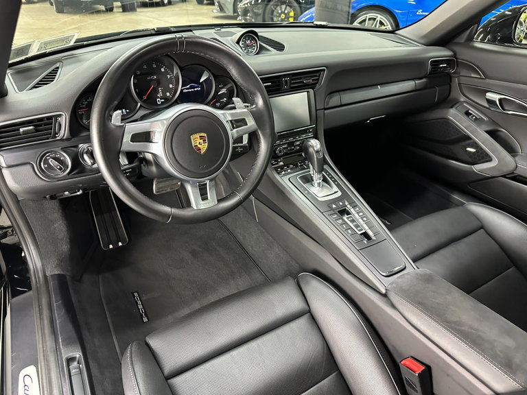 Porsche 991 Carrera GTS