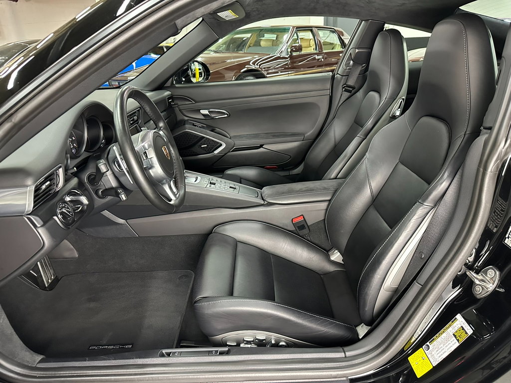 Porsche 991 Carrera GTS