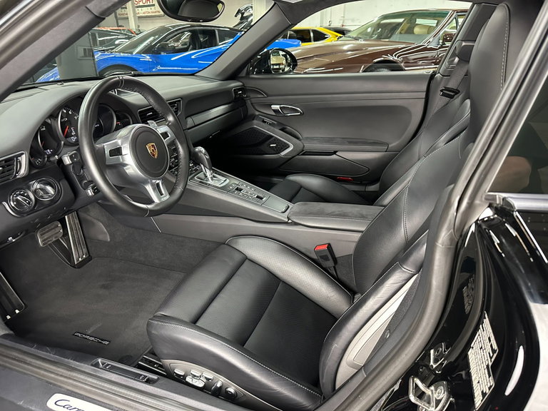Porsche 991 Carrera GTS