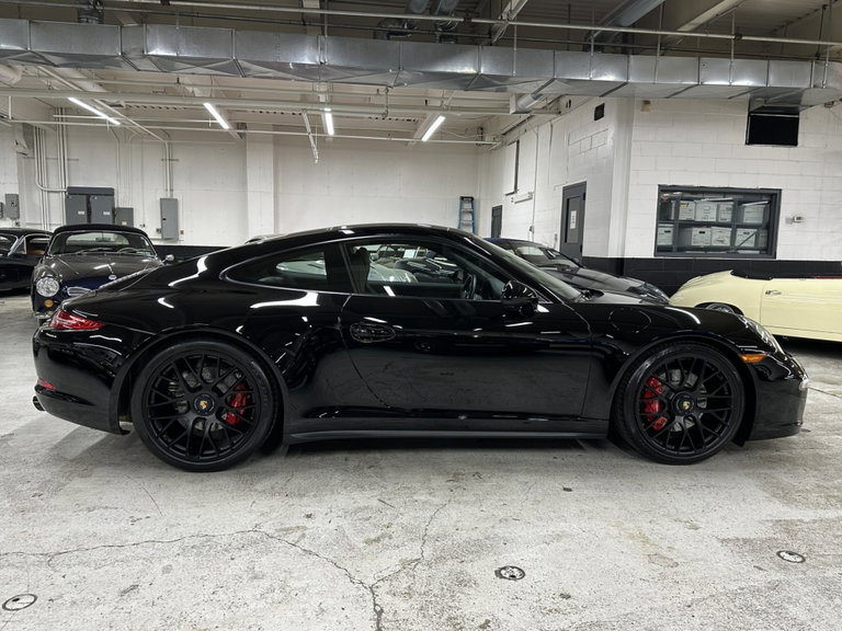Porsche 991 Carrera GTS