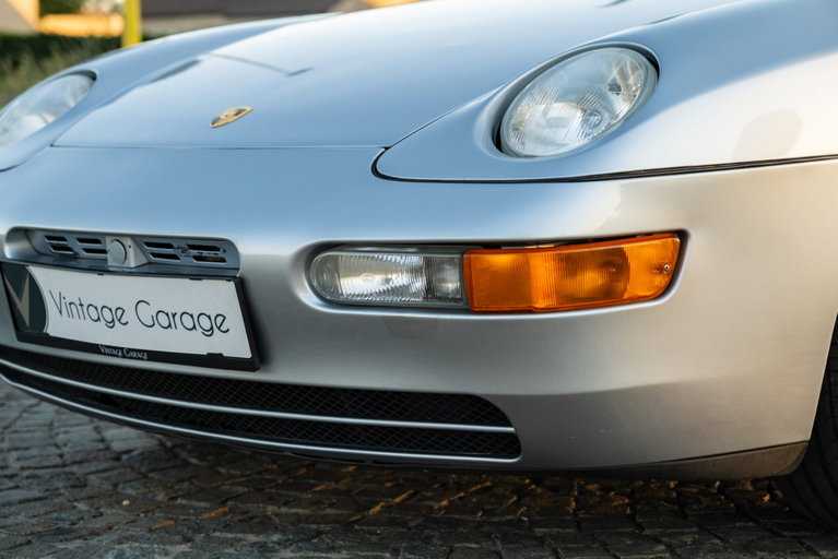 Porsche 968