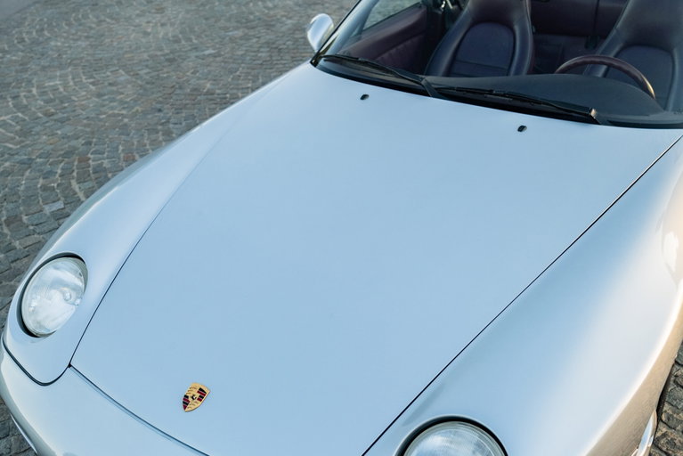 Porsche 968