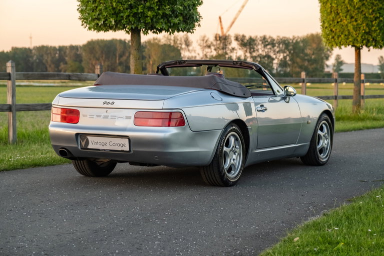 Porsche 968