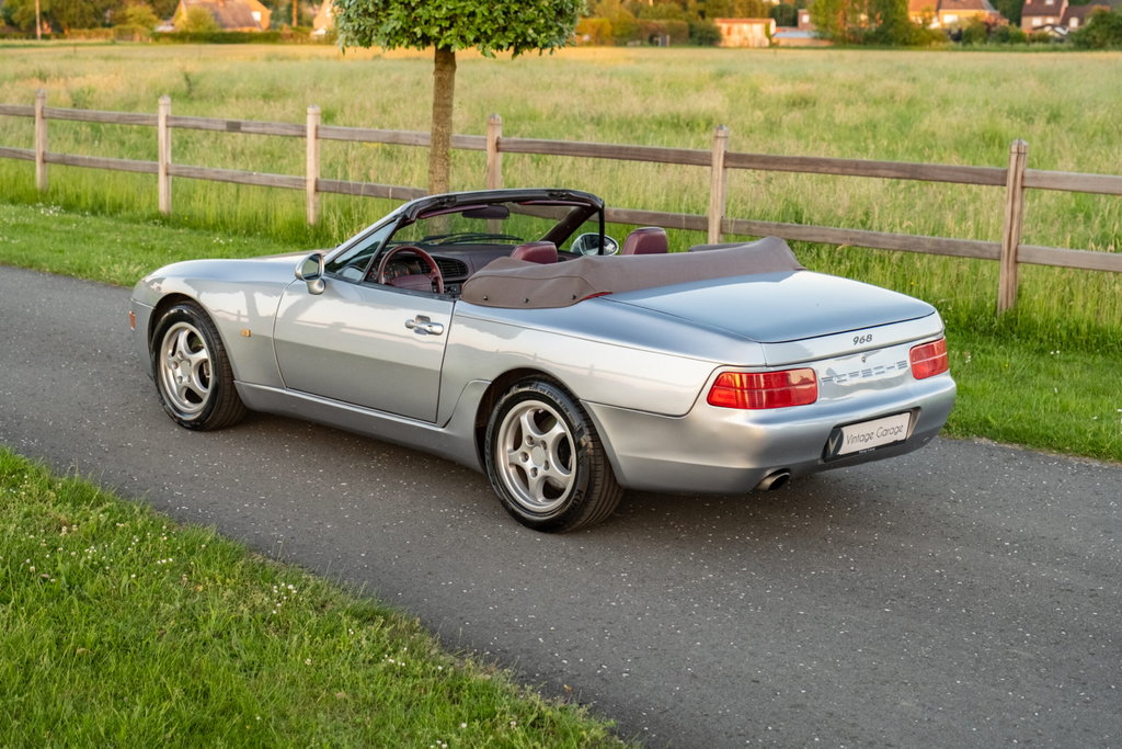Porsche 968