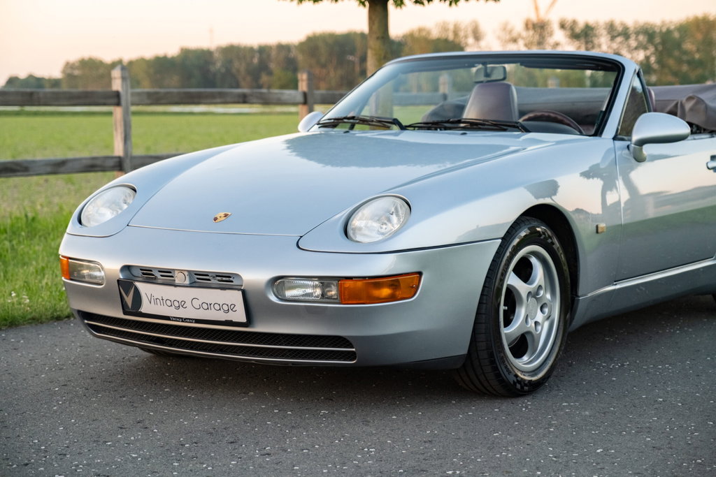 Porsche 968