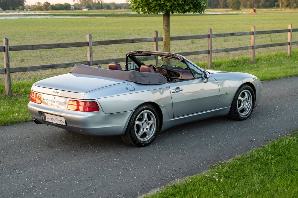 Porsche 968
