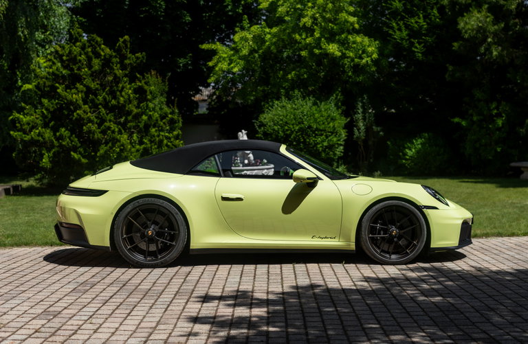 Porsche 992.2 Carrera GTS
