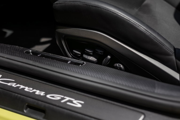 Porsche 992.2 Carrera GTS